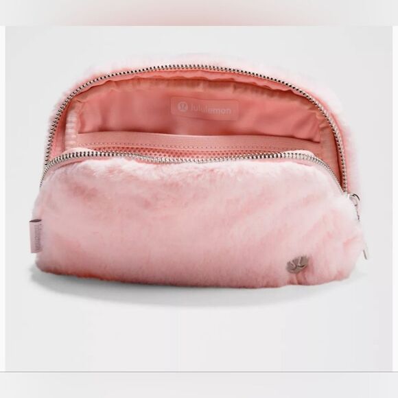 Lululemon Strawberry Pink Everywhere Belt Bag Plush Fleece - Picture 3 of 8